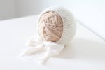 Baby girl bonnet - Alpaca yarn - Cream color - Photography props - Image 2
