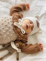 Cream Merino Baby Bear Bonnet and Socks Set - Image 4