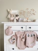 Hand Knitted Merino Baby Romper & Bonnet Set – Photo Prop Outfit - Image 8