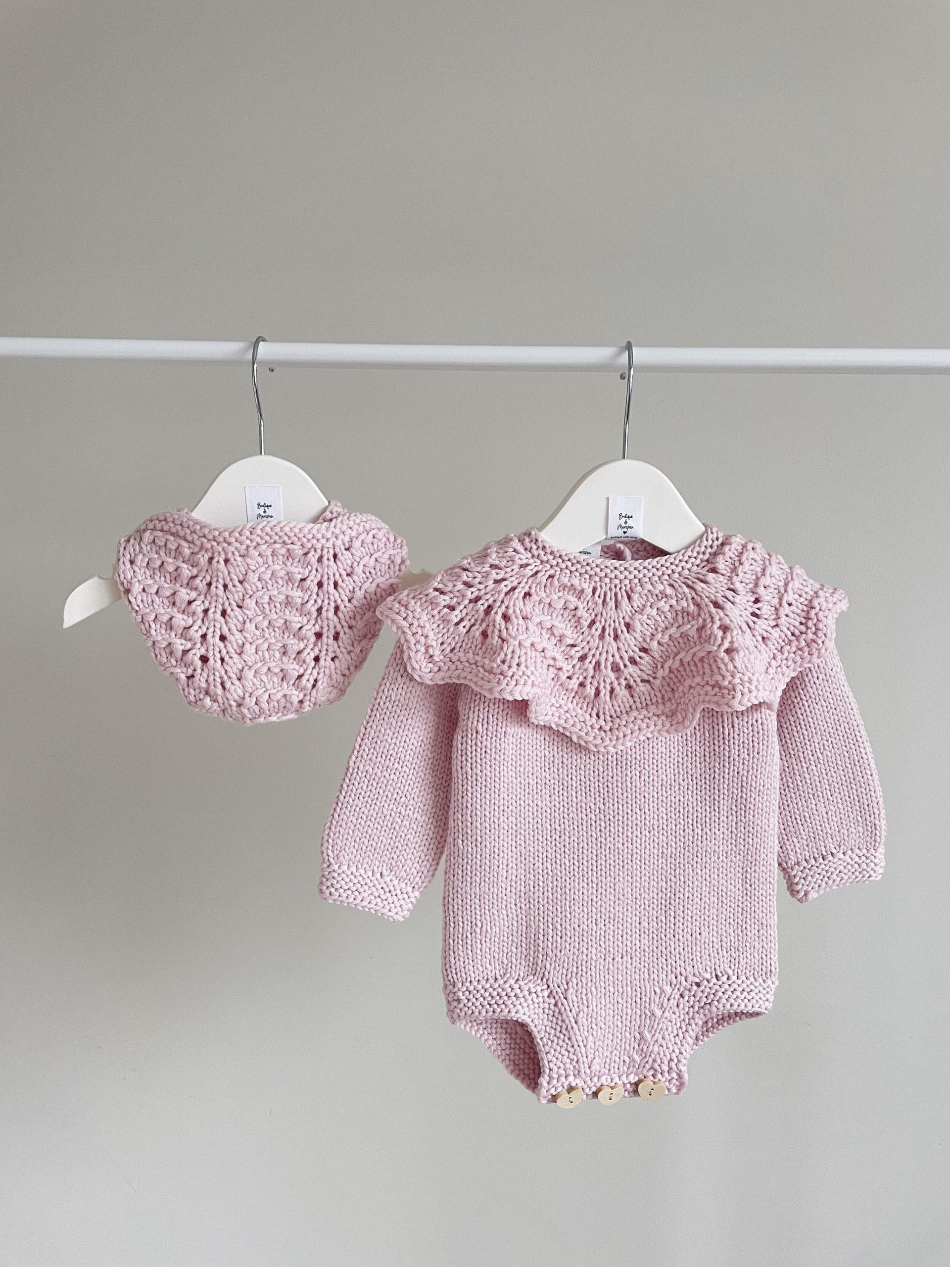 il_fullxfull.4373233426_a2zg Merino Wool Baby Romper and Bonnet Set – Knitted Photo Prop - Image 1