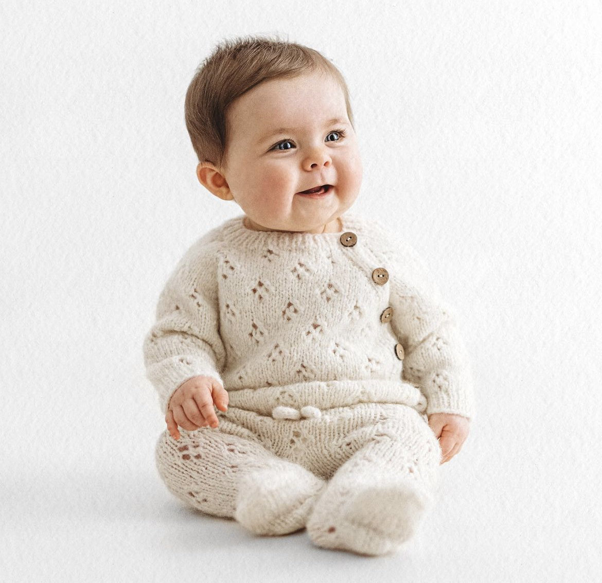il_fullxfull.4709018637_q029 Alpaca Baby Sweater and Footed Pants Set – Cream Knit Outfit - Image 1