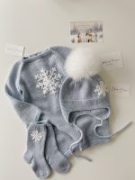 Long sleeve romper, bonnet and socks with snowflake embroidery - Set of 3 - Photo prop - Image 5