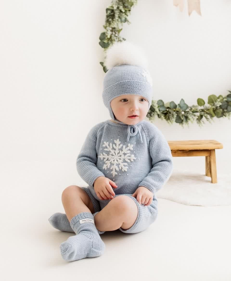 il_fullxfull.5728878761_1cmj Long sleeve romper, bonnet and socks with snowflake embroidery - Set of 3 - Photo prop - Image 1