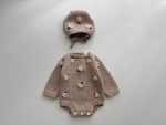 Merino Wool Baby Romper and Bonnet Set: Embroidered Newborn Outfit - Image 8