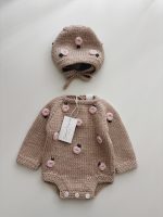 Merino Wool Baby Romper and Bonnet Set: Embroidered Newborn Outfit - Image 6