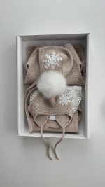Knitted Merino Baby Romper, Bonnet, and Socks Set, Snowflake Outfit - Image 9