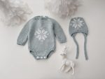Hand Knit Merino Baby Romper and Bonnet Set – Snowflake Photo Prop - Image 5