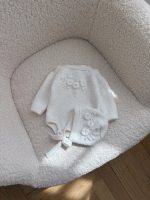 Embroidered Merino Baby Romper and Bonnet Set – Knitted Photo Prop - Image 4
