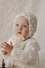 Hand Knitted Baby Alpaca Romper and Bonnet Set – Cream Popcorn Knit - Image 2