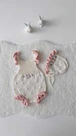 Baby Girl Cotton Romper and Bonnet Set – Roses Embroidery