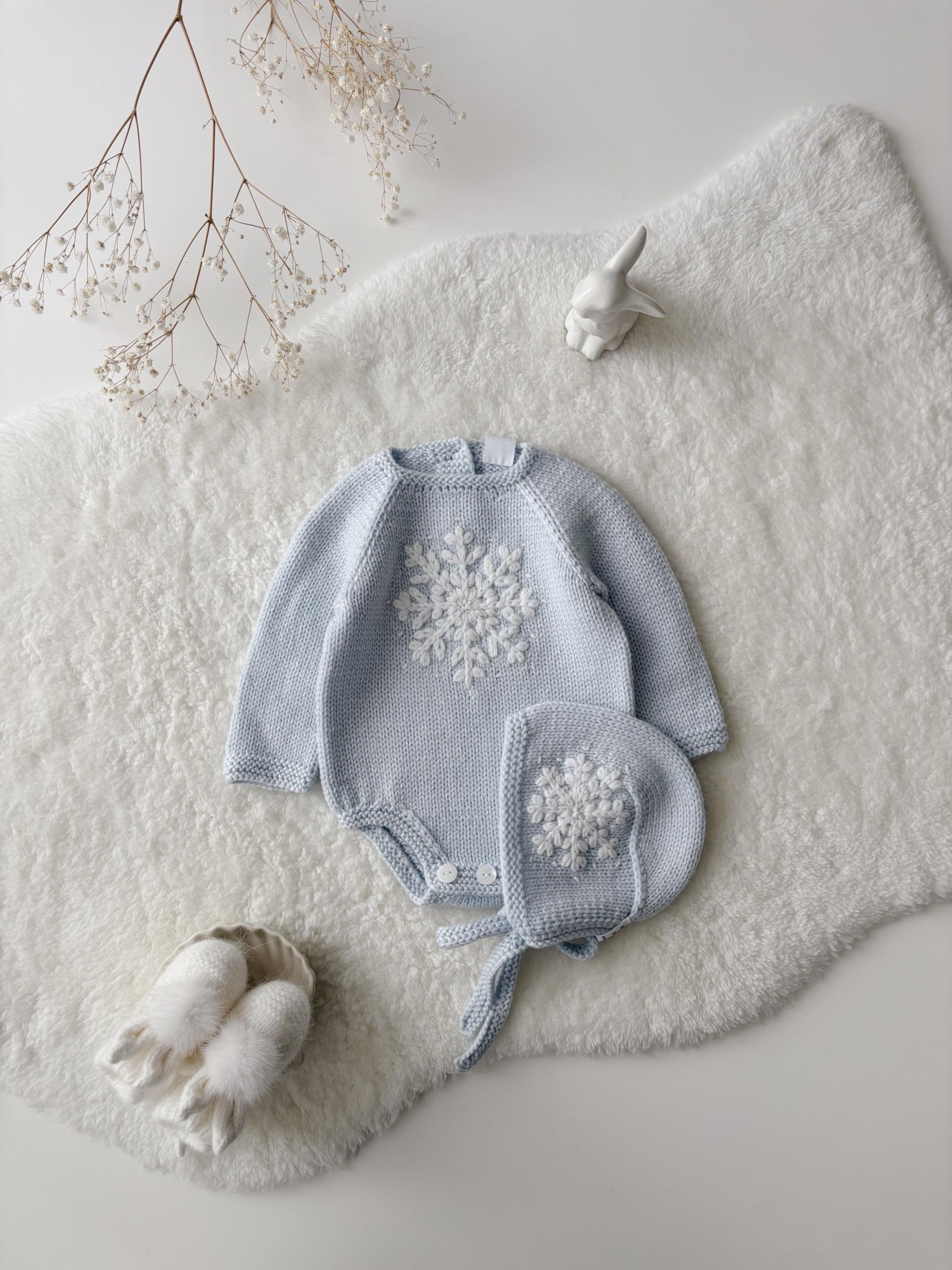 il_fullxfull.7229958324_o9zh Merino Knit Baby Romper and Bonnet Set – Pale Blue Snowflake Outfit - Image 1