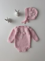 Embroidered Merino Baby Romper and Bonnet Set – Newborn Photo Prop - Image 3